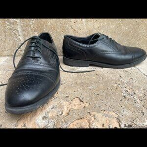 Men's Deer Stags wingtip oxfords Size 9.5